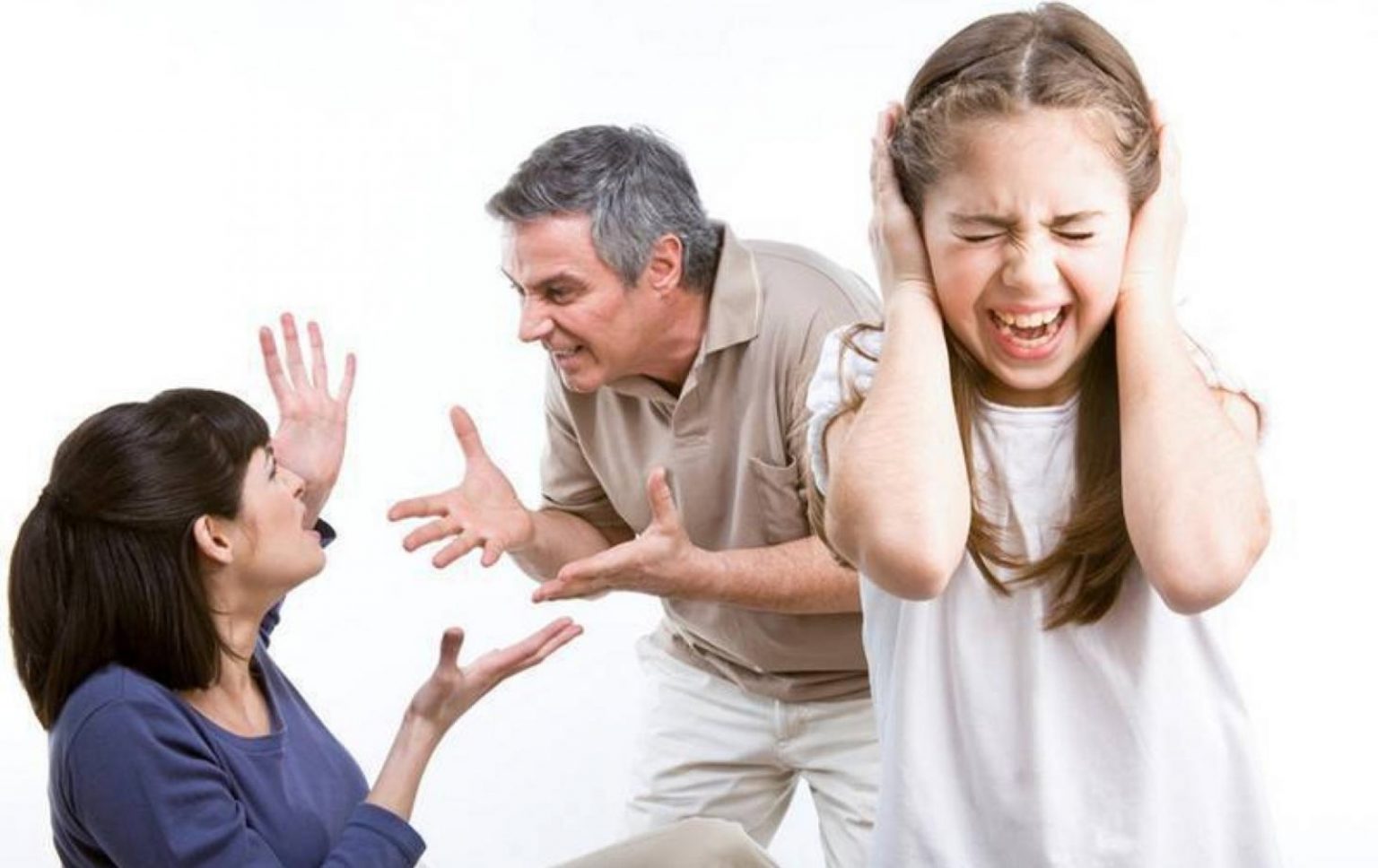 Социально бытовое общение. Конфликт в семье. Родители ругаются. Конфликты между родителями. Ссора родителей.